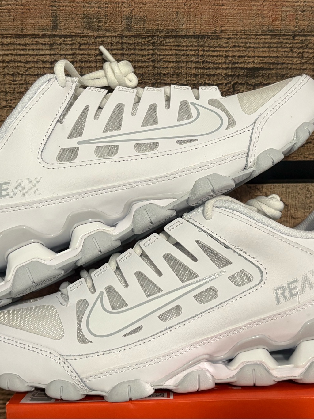 Nike White Kids Sneakers With Light Gray Accents